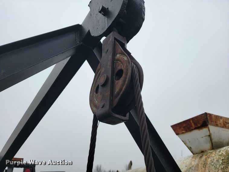 image for item JE9986 1985 International F5070  tow truck