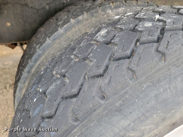 image for item JE9986 1985 International F5070  tow truck