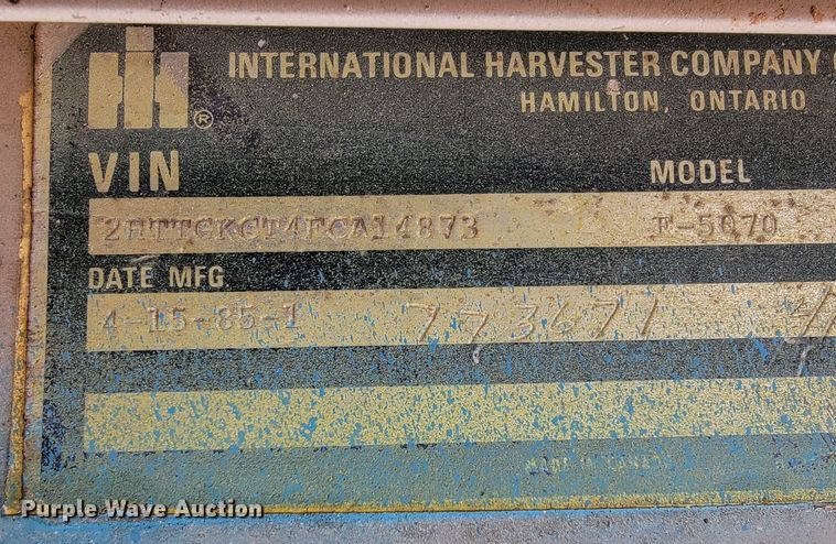 image for item JE9986 1985 International F5070  tow truck