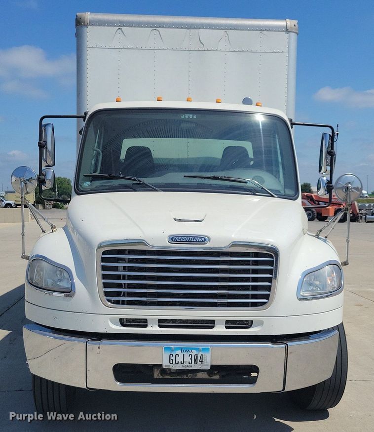 image for item JO9159 2007 Freightliner Business Class M2  side curtain box truck