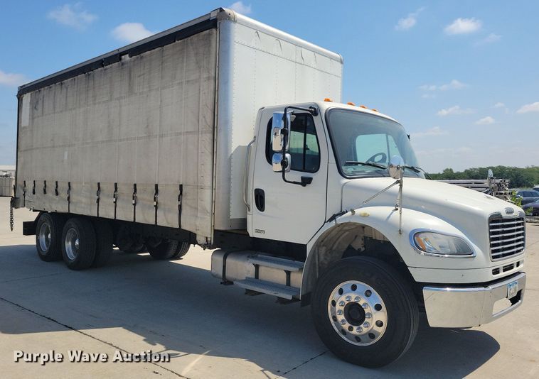 image for item JO9159 2007 Freightliner Business Class M2  side curtain box truck