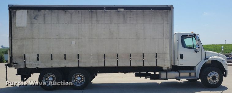 image for item JO9159 2007 Freightliner Business Class M2  side curtain box truck