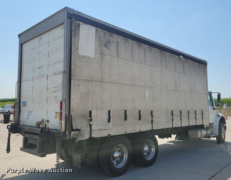 image for item JO9159 2007 Freightliner Business Class M2  side curtain box truck