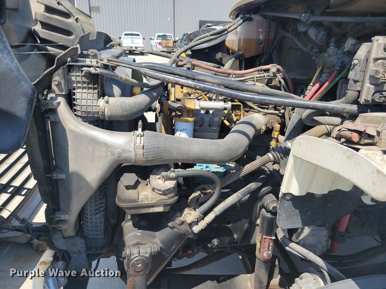 image for item JO9159 2007 Freightliner Business Class M2  side curtain box truck