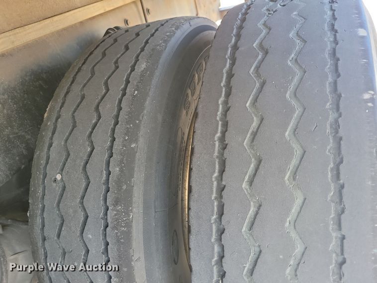 image for item JO9159 2007 Freightliner Business Class M2  side curtain box truck