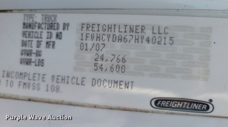 image for item JO9159 2007 Freightliner Business Class M2  side curtain box truck