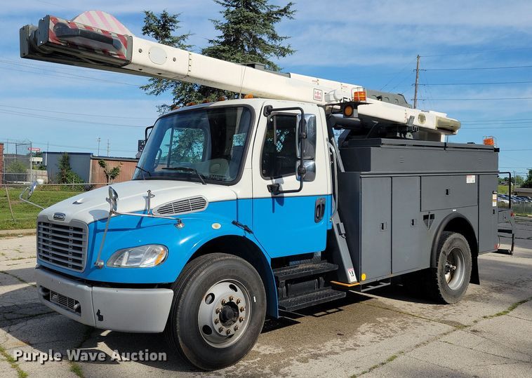 image for item JO9273 2010 Freightliner Business Class M2 106  bucket truck