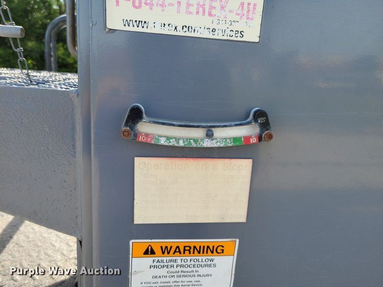 image for item JO9273 2010 Freightliner Business Class M2 106  bucket truck