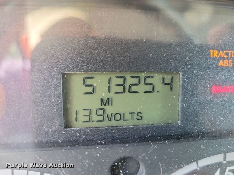 image for item JO9273 2010 Freightliner Business Class M2 106  bucket truck