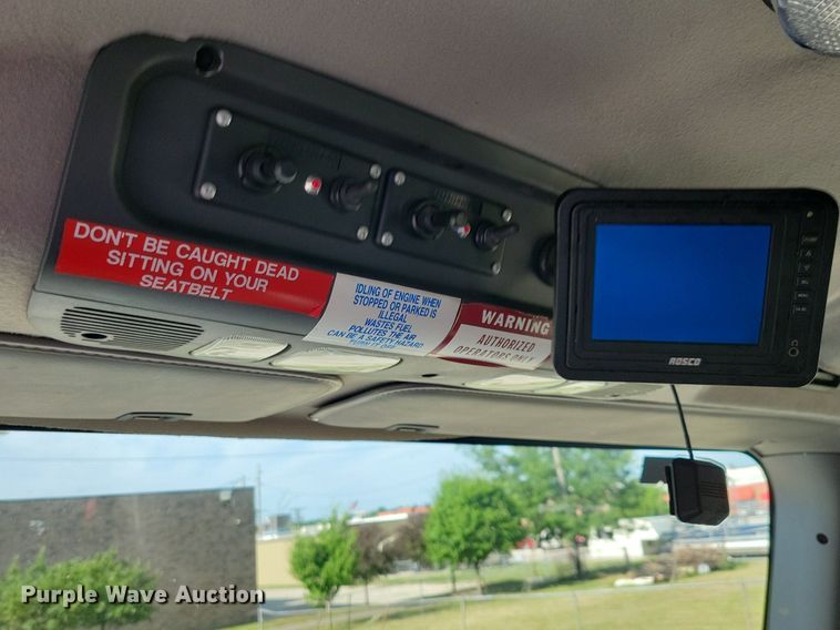 image for item JO9273 2010 Freightliner Business Class M2 106  bucket truck