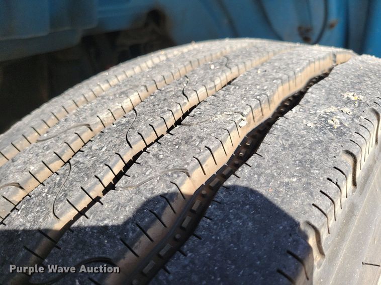 image for item JO9273 2010 Freightliner Business Class M2 106  bucket truck