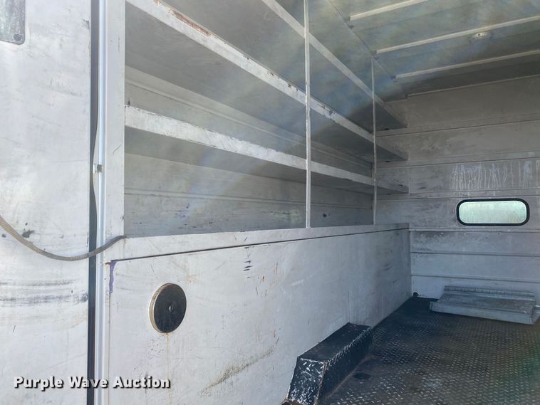 image for item KB9556 2006 Chevrolet C5500  utility / service truck