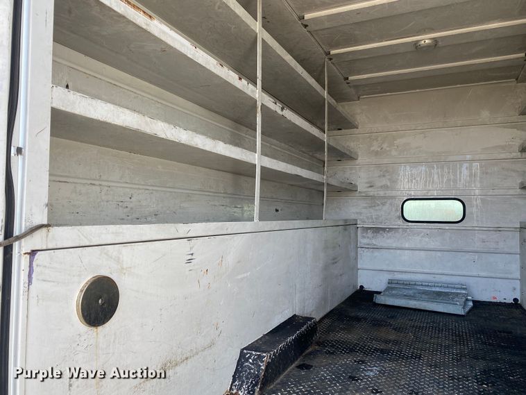 image for item KB9556 2006 Chevrolet C5500  utility / service truck