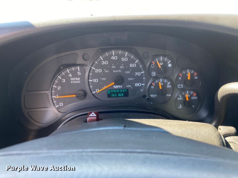 image for item KB9556 2006 Chevrolet C5500  utility / service truck