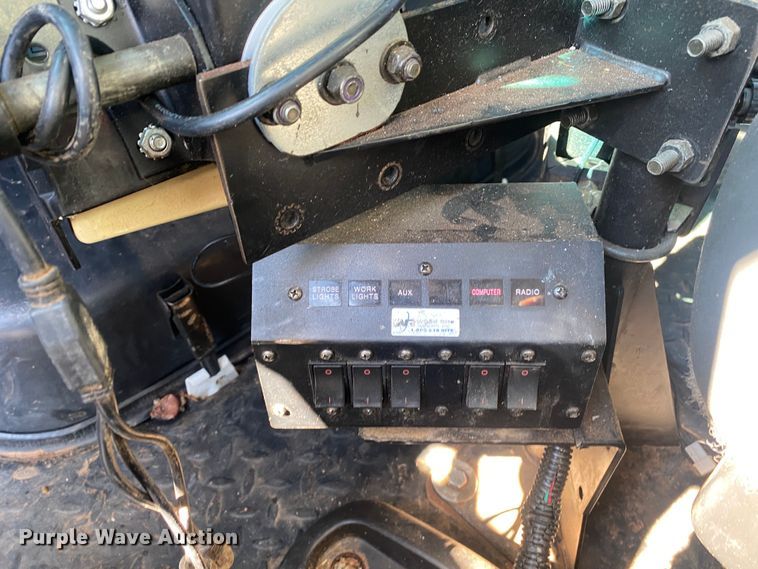 image for item KB9556 2006 Chevrolet C5500  utility / service truck