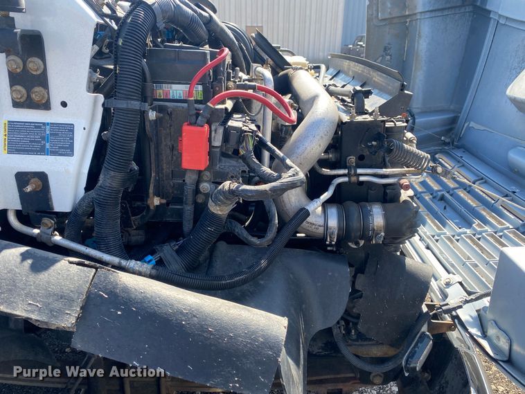 image for item KB9556 2006 Chevrolet C5500  utility / service truck