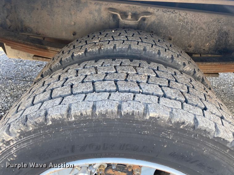 image for item KB9556 2006 Chevrolet C5500  utility / service truck