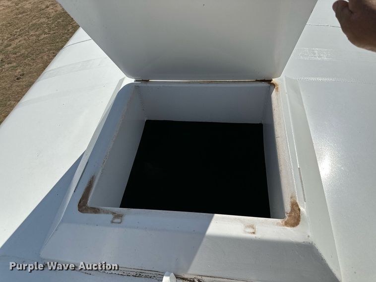 image for item KM9849 Water tank bed