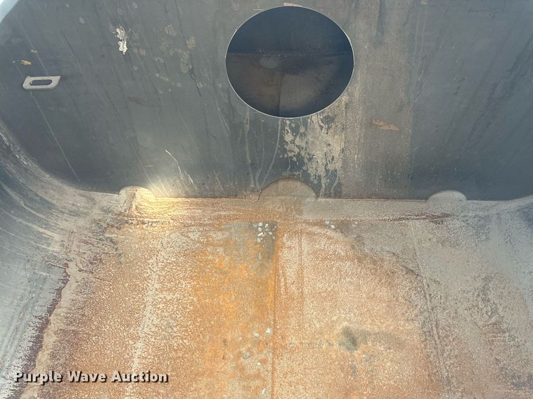 image for item KM9849 Water tank bed