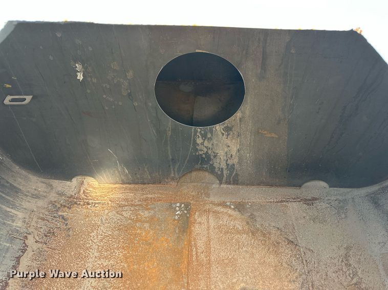 image for item KM9849 Water tank bed