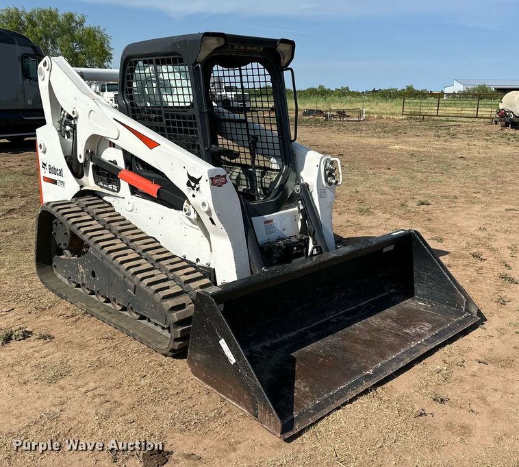 image for item KM9850 2014 Bobcat T750  tracked skid steer loader