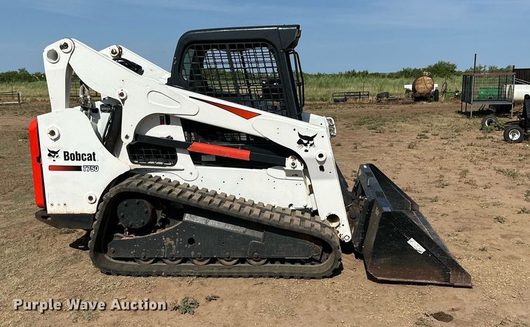 image for item KM9850 2014 Bobcat T750  tracked skid steer loader