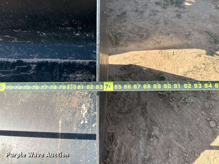 image for item KM9850 2014 Bobcat T750  tracked skid steer loader