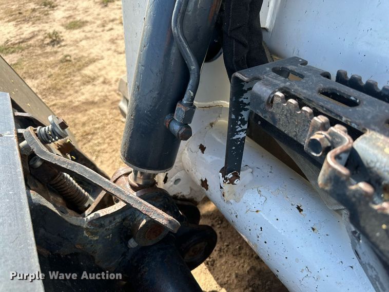 image for item KM9850 2014 Bobcat T750  tracked skid steer loader