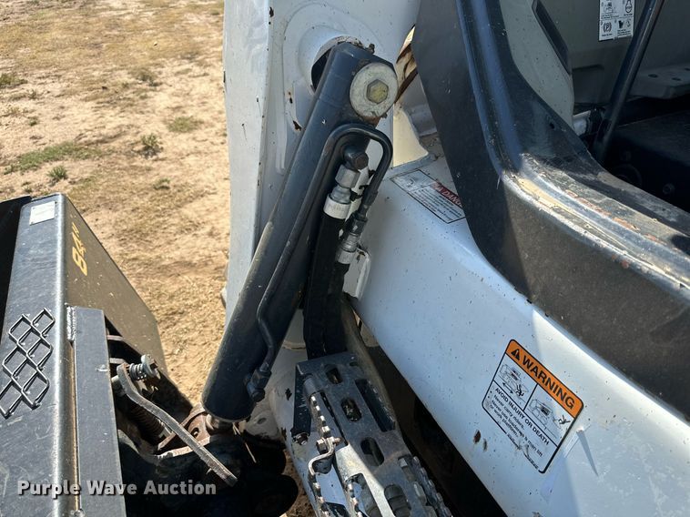 image for item KM9850 2014 Bobcat T750  tracked skid steer loader