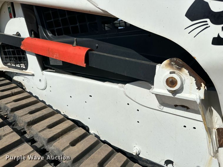 image for item KM9850 2014 Bobcat T750  tracked skid steer loader