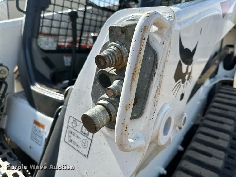 image for item KM9850 2014 Bobcat T750  tracked skid steer loader