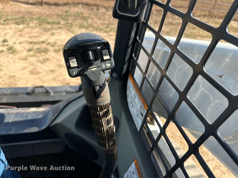 image for item KM9850 2014 Bobcat T750  tracked skid steer loader