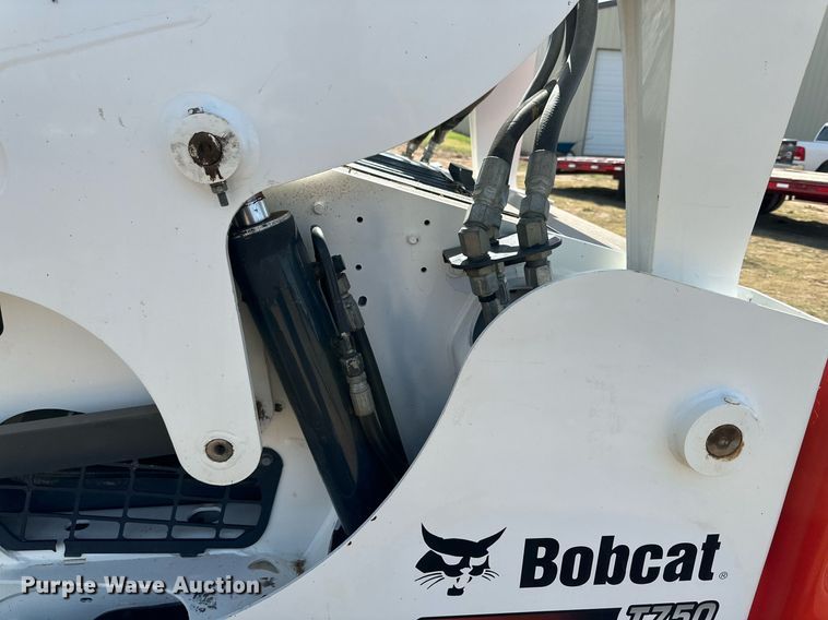 image for item KM9850 2014 Bobcat T750  tracked skid steer loader