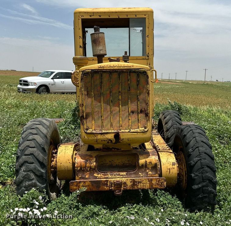 image for item KM9869 1959 Caterpillar 12  rigid frame motor grader
