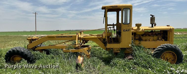 image for item KM9869 1959 Caterpillar 12  rigid frame motor grader