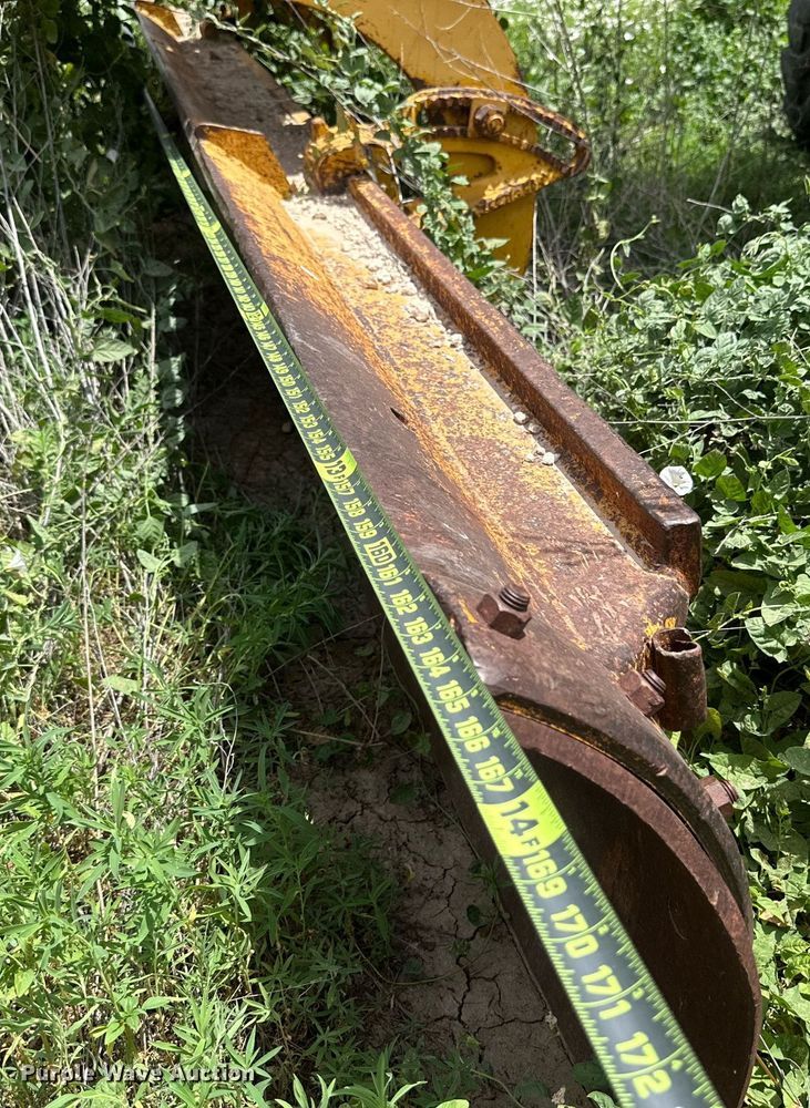 image for item KM9869 1959 Caterpillar 12  rigid frame motor grader