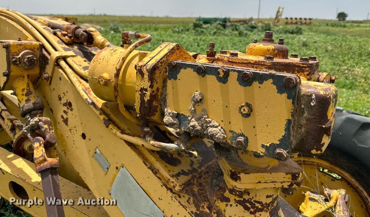 image for item KM9869 1959 Caterpillar 12  rigid frame motor grader