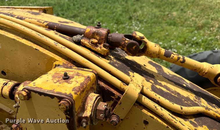 image for item KM9869 1959 Caterpillar 12  rigid frame motor grader