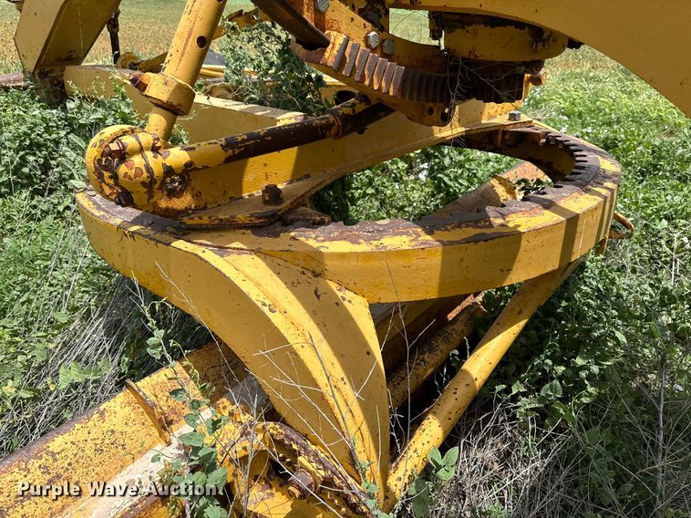 image for item KM9869 1959 Caterpillar 12  rigid frame motor grader