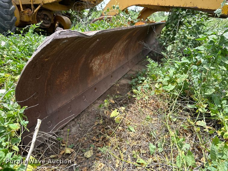 image for item KM9869 1959 Caterpillar 12  rigid frame motor grader