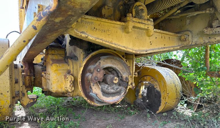 image for item KM9869 1959 Caterpillar 12  rigid frame motor grader