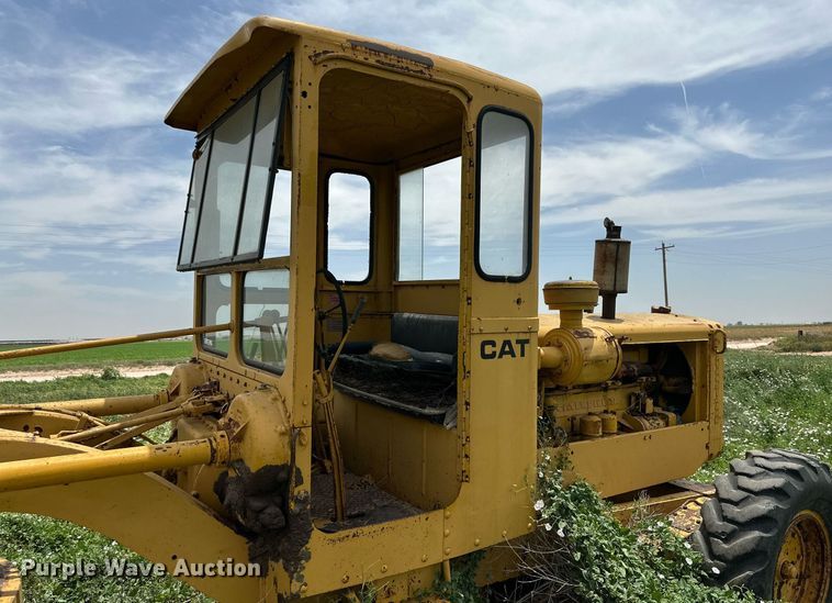 image for item KM9869 1959 Caterpillar 12  rigid frame motor grader