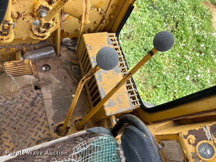 image for item KM9869 1959 Caterpillar 12  rigid frame motor grader
