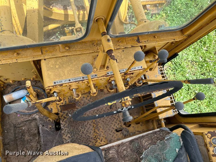 image for item KM9869 1959 Caterpillar 12  rigid frame motor grader