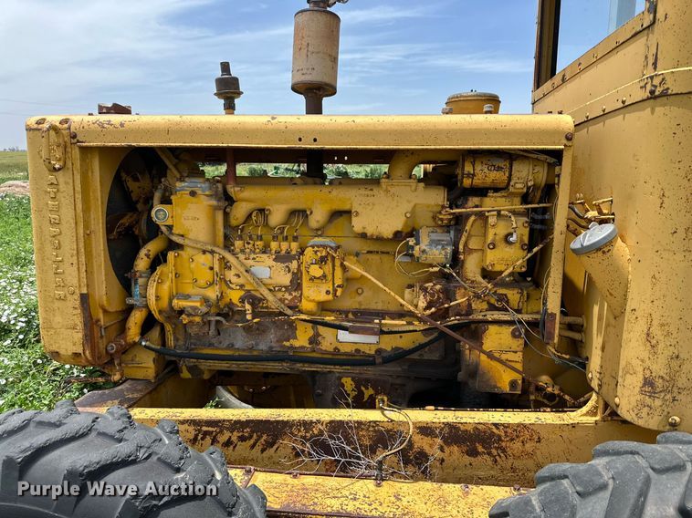 image for item KM9869 1959 Caterpillar 12  rigid frame motor grader