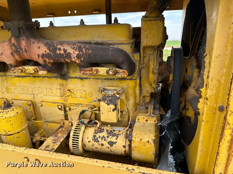image for item KM9869 1959 Caterpillar 12  rigid frame motor grader