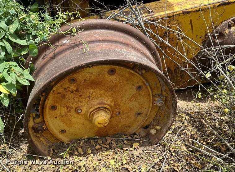 image for item KM9869 1959 Caterpillar 12  rigid frame motor grader