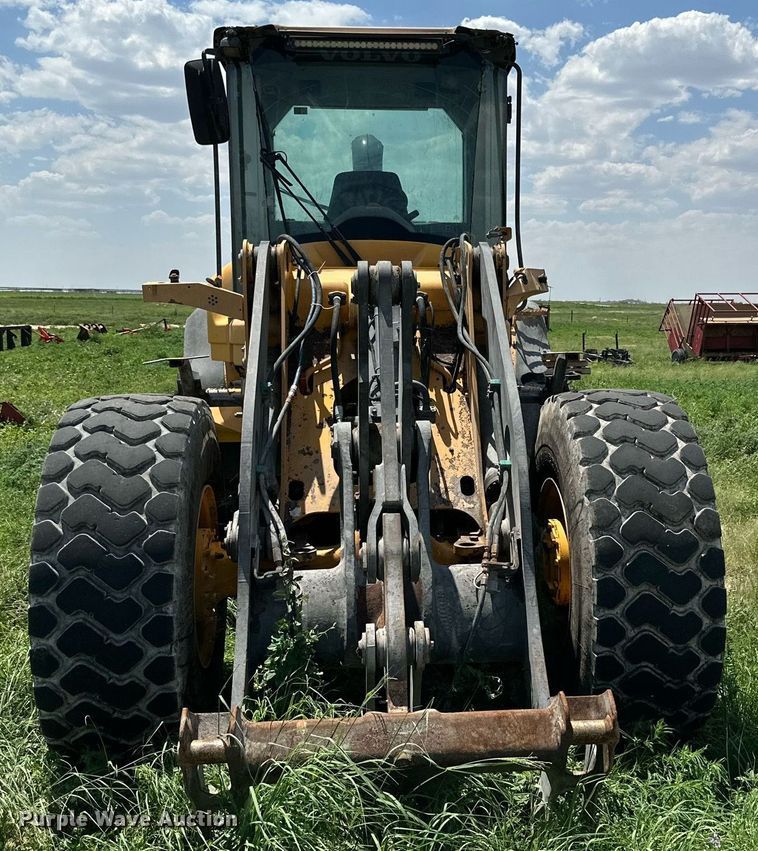 image for item KM9878 2010 Volvo L60F  wheel loader