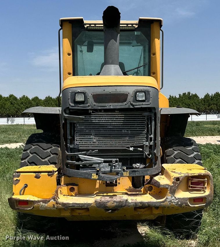 image for item KM9878 2010 Volvo L60F  wheel loader