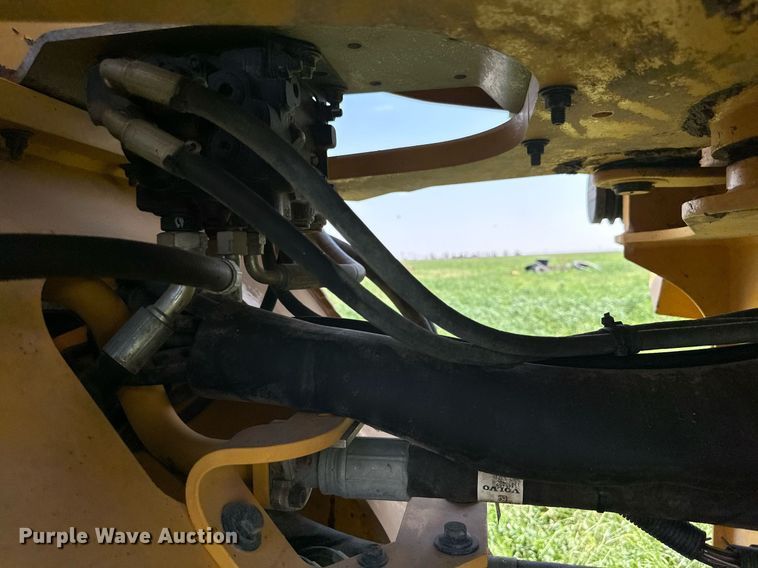 image for item KM9878 2010 Volvo L60F  wheel loader